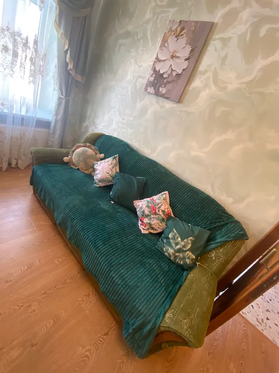 Уникальная квартира с интересным ремонтом и настоящим камином