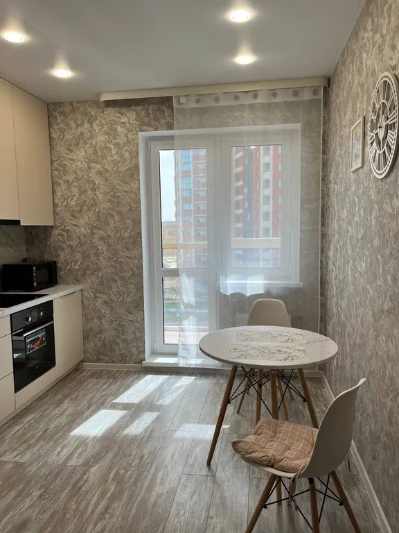 Красивая квартира в новостройке недалеко от центра