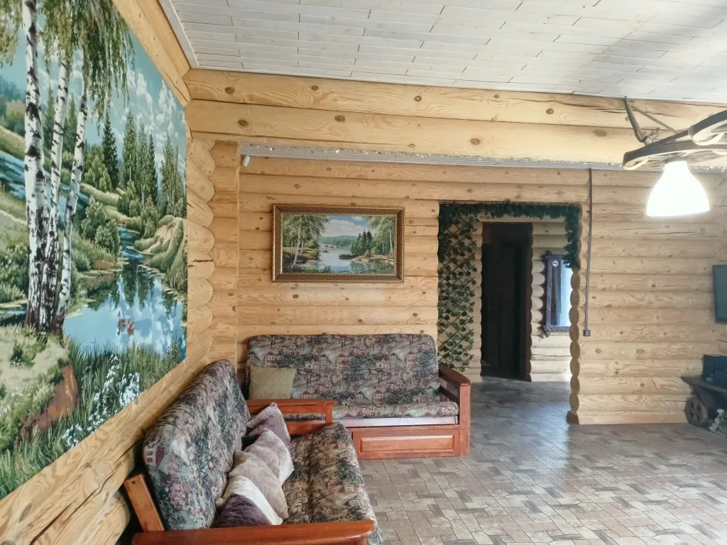 Дом с сауной, теплой купелью и аэрохоккеем на берегу водохранилища