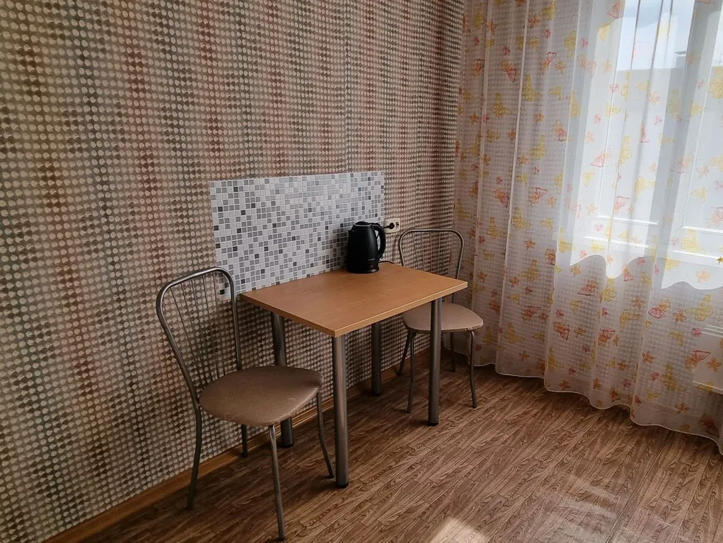 Квартира Однокомнатная квартира в 1 километре от ТРЦ Планета — Красноярск