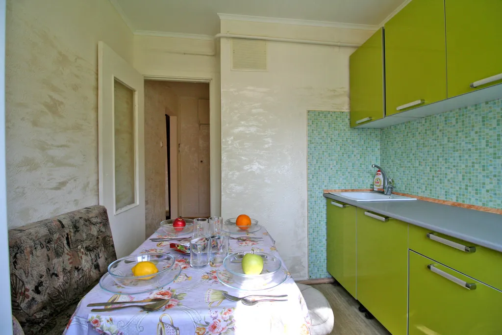 Квартира Теплая 2-комнатная квартира у поликлиники Мегаполис — Кириши