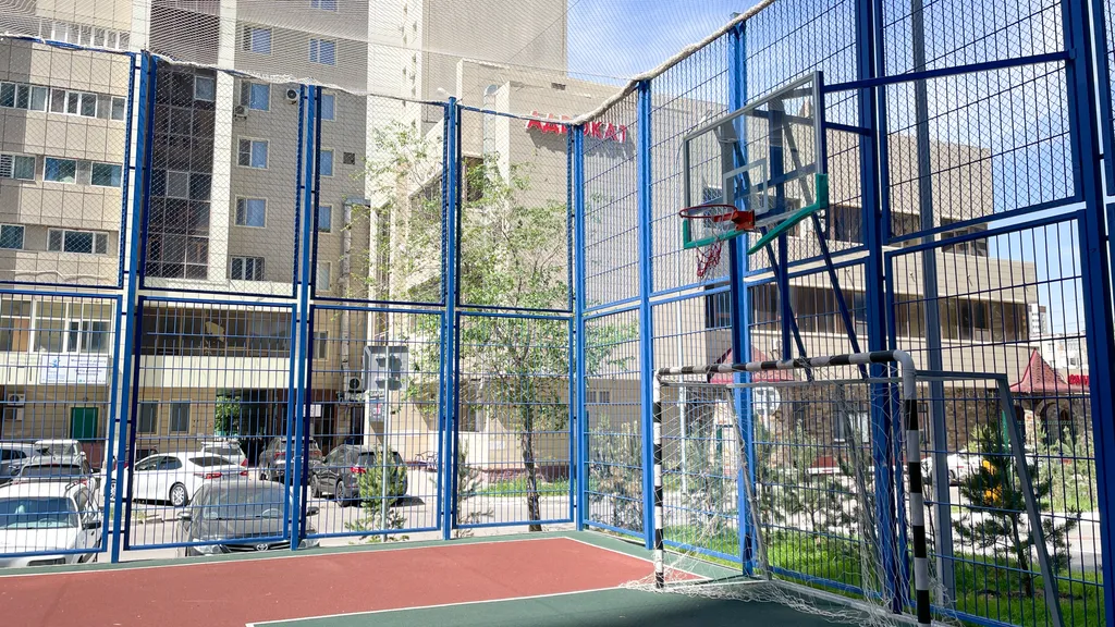 Уютная однокомнатная с видом на город возле набережной в Астане