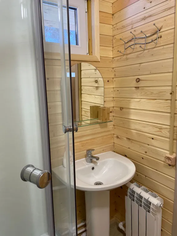 Дом для семьи с детьми с видом на озеро и горы