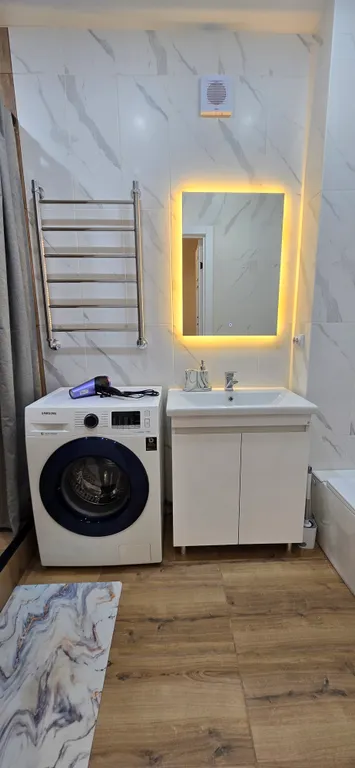 Уютная 1-к. квартира, 34 м², 8/9 эт.дома, в центре города