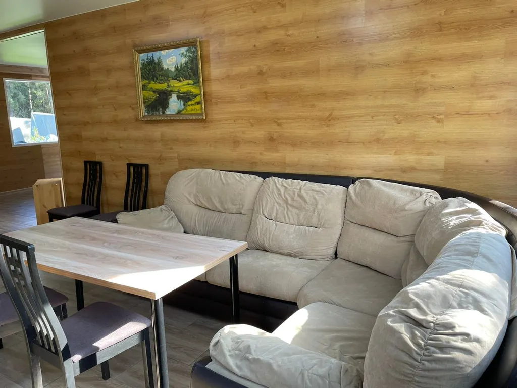 Дом на берегу реки Волга