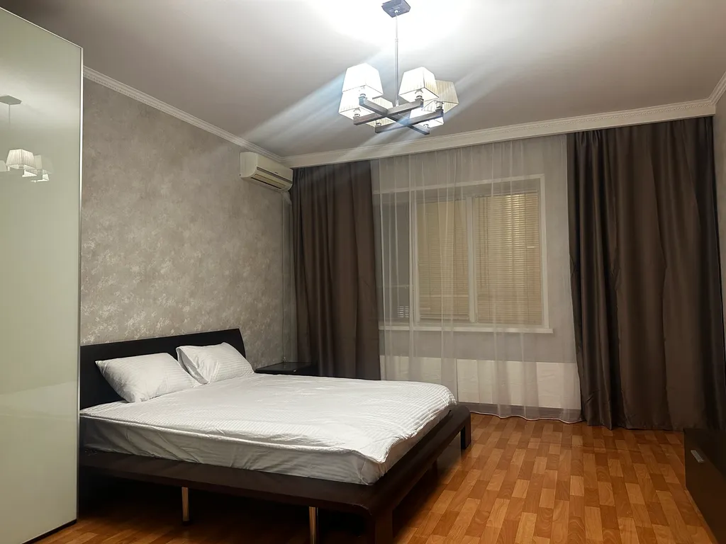 Уютная квартира в лучшем микрорайоне города — аренда посуточно в Старый Оскол