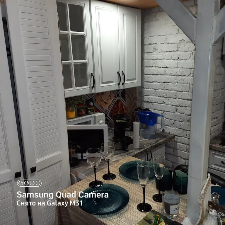 Уютная студия на 2 яруса в историческом доме, в историческом центре