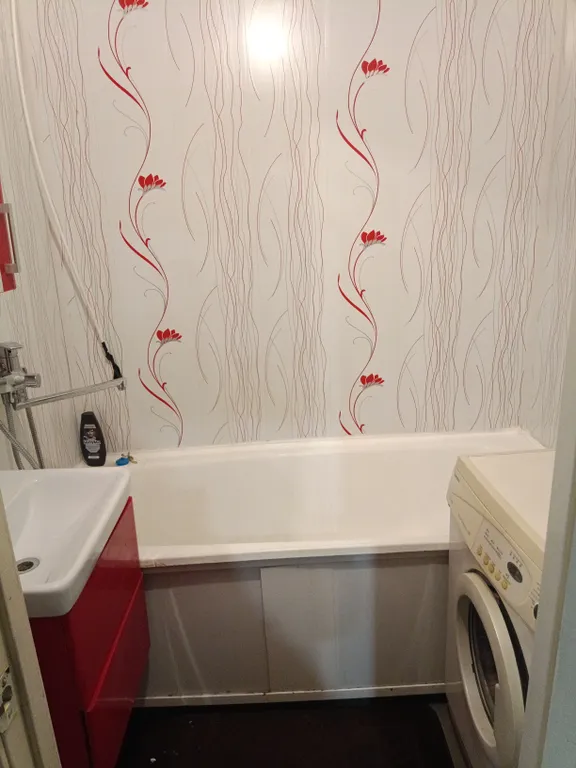 Квартира Квартира Сдам просторную, уютную квартиру, для проживания всё есть — Красноярск