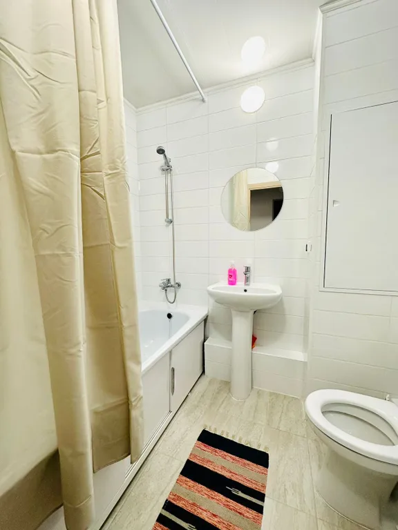 Вместительная двух комнатная квартира