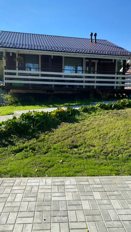 Частный дом на берегу Ладожского озера