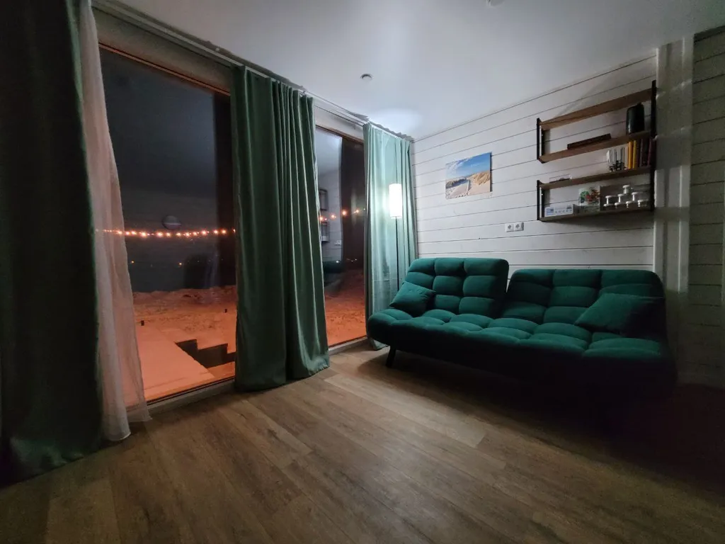 Дом с видом на озеро с баней