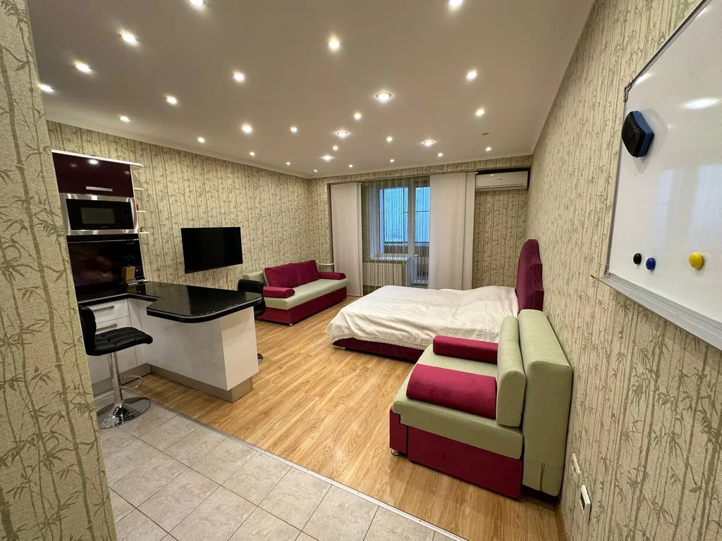 Шикарная квартира-люкс в Центре. Тополинка