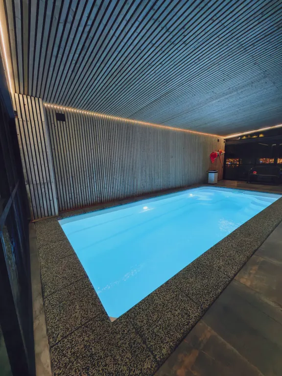 Коттедж Дом с теплым бассейном — аренда посуточно в Сортавала