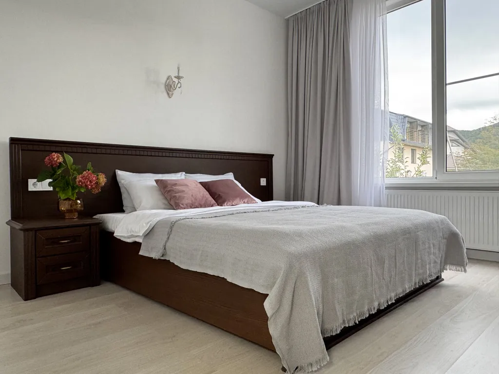 Новый дом с подогреваемым бассейном