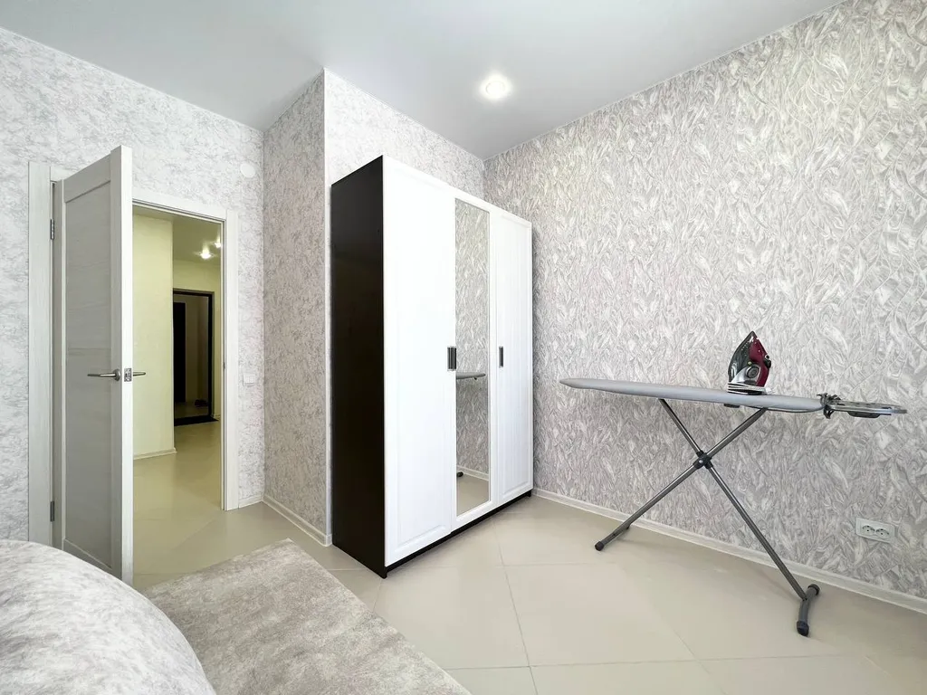 Комфортабельная 3-к квартира в новом доме на Тульской