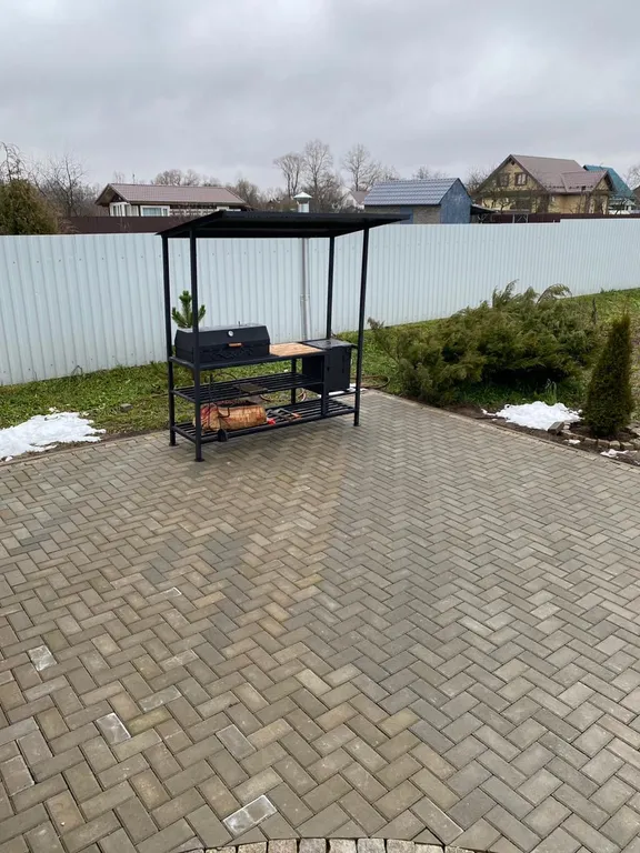 Уютный дом с большой и теплой террасой