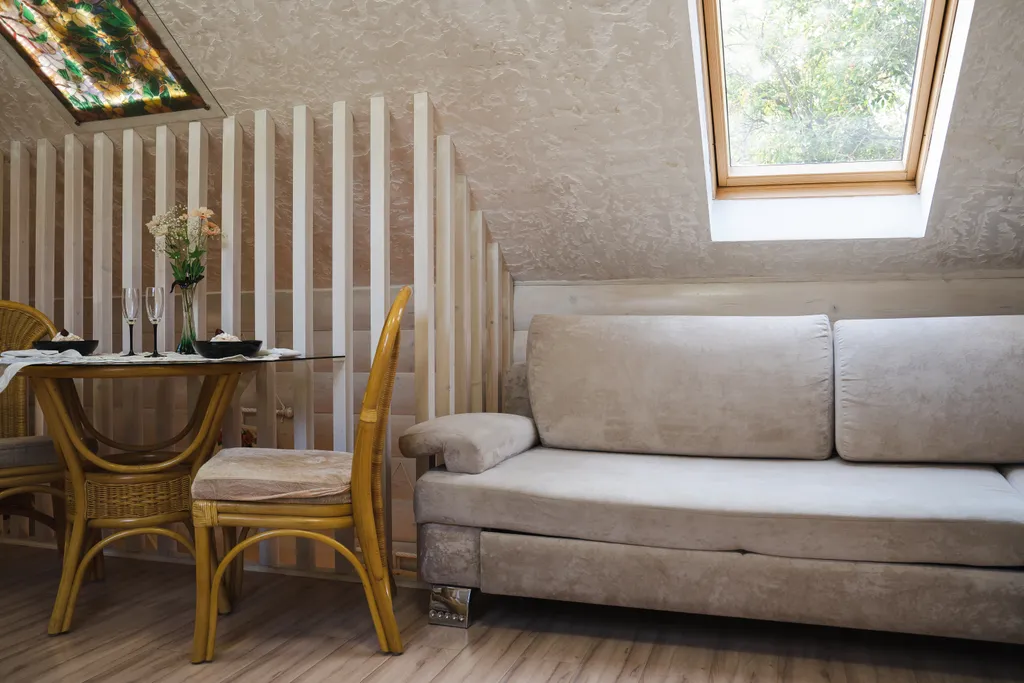 Двухэтажный срубовый гостевой домик с русской баней на дровах и купель