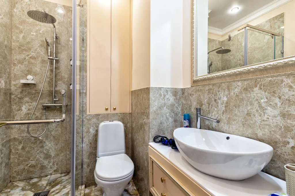 2-комнатная с видом на город возле набережной в старом центре Астаны