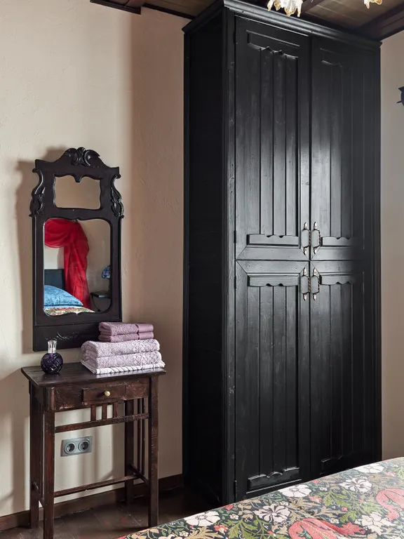 Готический замок Гранат Альдога