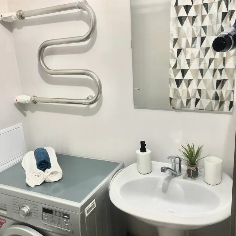 Студия с видом на лес и Волгу в современном ЖК