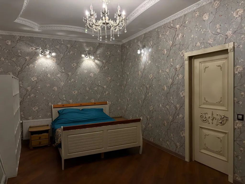 Квартира Шикарная двухэтажная квартира с видом на лес — Янино-1