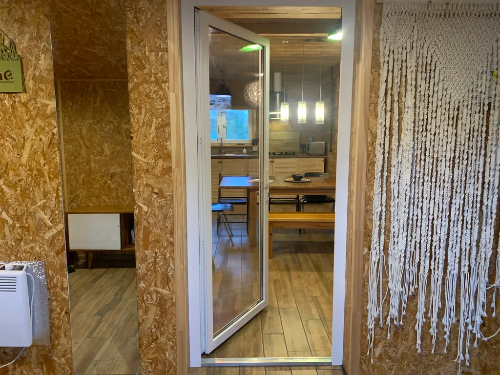 Шале Лесное в Беловежской пуще с электробатареями и выходом в лес