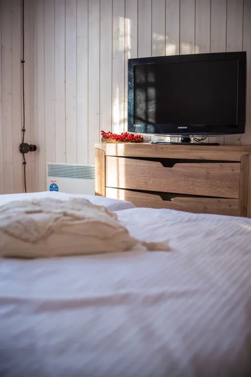 Новый двухэтажный дом в заповедной лесной зоне