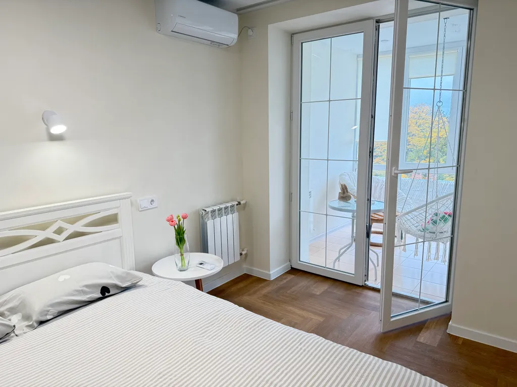 Квартира с видом на парк Бурденко Саки Пирогова