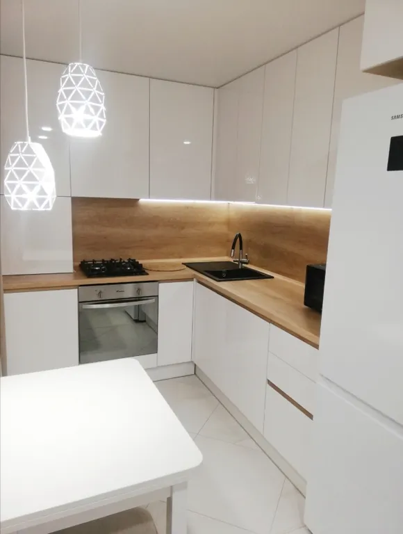 Уютная квартира с дизайнерский ремонтом и новой бытовой технико