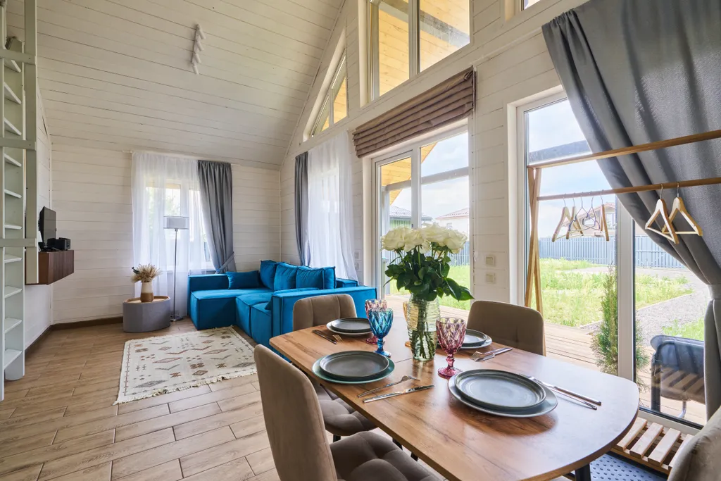 Коттедж в окружении леса с джакузи и сауной