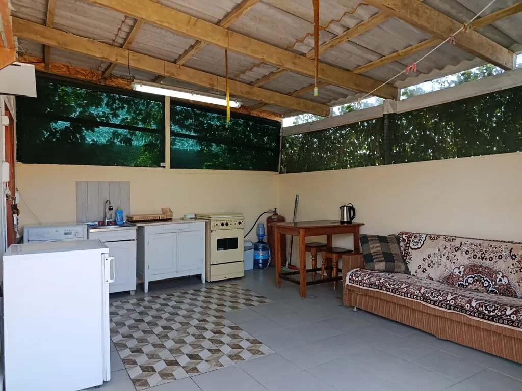 Белый домик