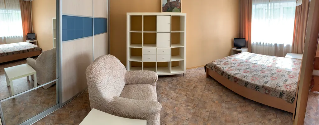 Квартира Светлая однокомнатная квартира для спокойного отдыха в центре — Красноярск