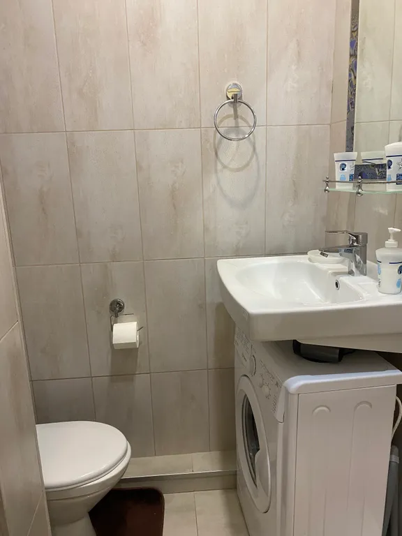 Квартира Квартира Уютная студия рядом с морем, бассейн, парковка — Адлер