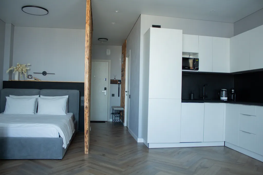 Квартира Апартаменты студия с бассейном и видом на море — Севастополь