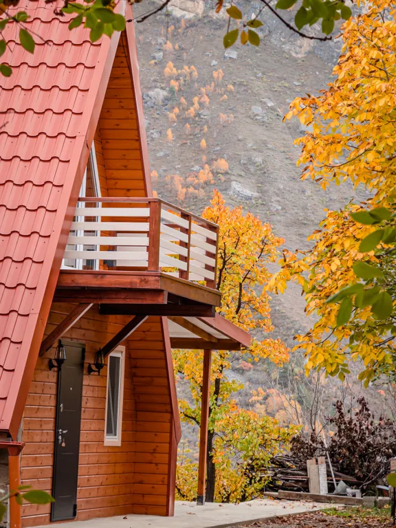Уютные домики a-frame в горах