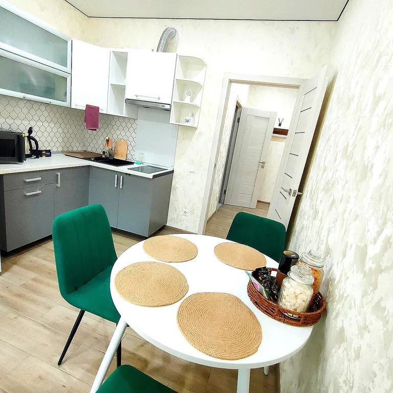 Квартира Светлая, уютная квартира в 5 минутах от М4, в Динской — Динская