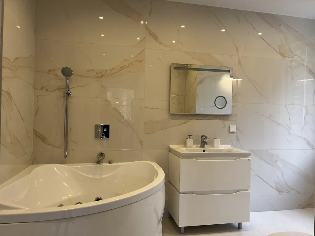 Уютный жилой дом рядом с Заливом