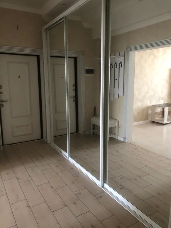 Просторная в центре, аэропорт 5 мин машиной, прекрасный вид на гору