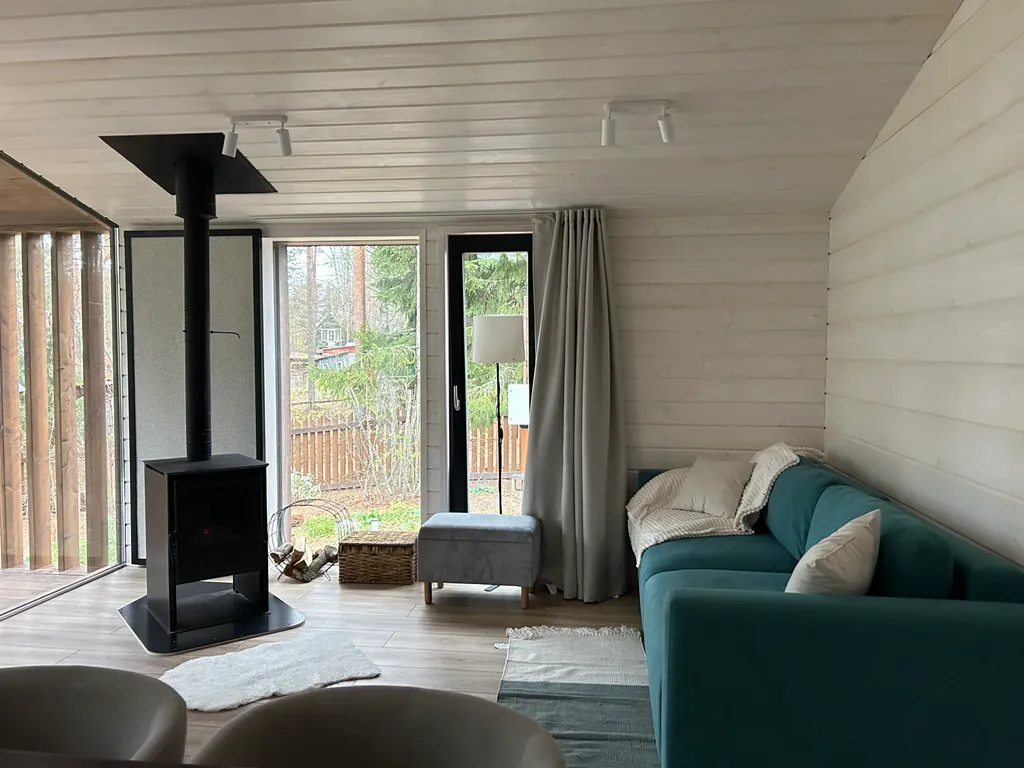 Коттедж Коттедж у озера с камином Сосновый Дом — Орехово