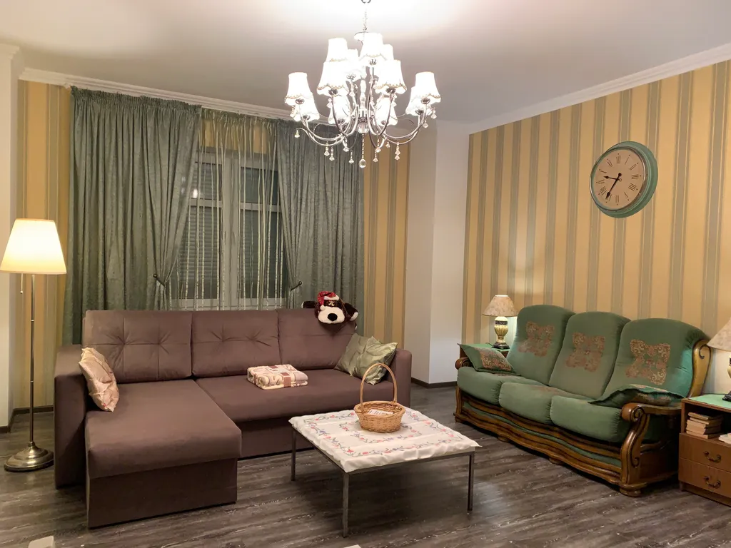 Просторная двухкомнатная квартира в самом центре города