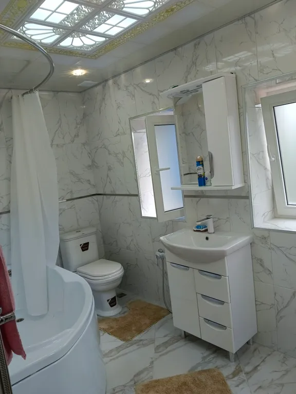 Дом в центре города на улице Мамедбекова, Туристическая миля