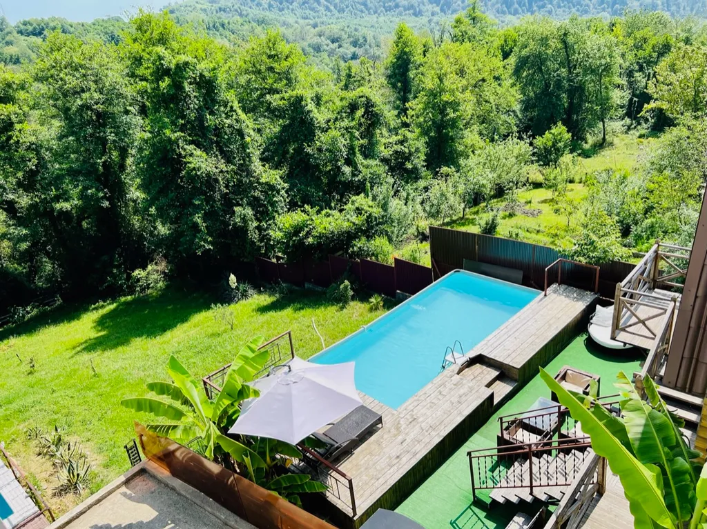 Коттедж Дом с бассейном — аренда посуточно в Верхнеармянская Хобза