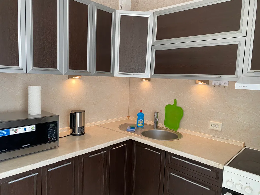 Квартира Квартира 1комн возле Планеты с деревянным балконом — Красноярск