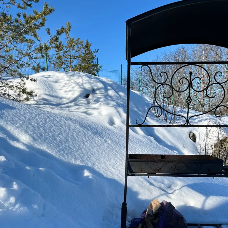 Уютный дом у озера