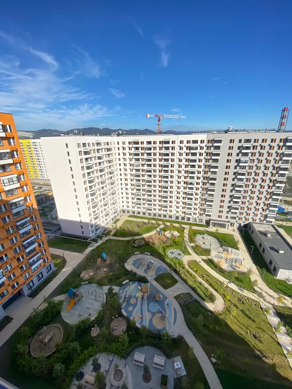 С видом на море, Григорьева