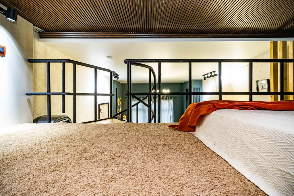 Двухуровневая лофт-студия