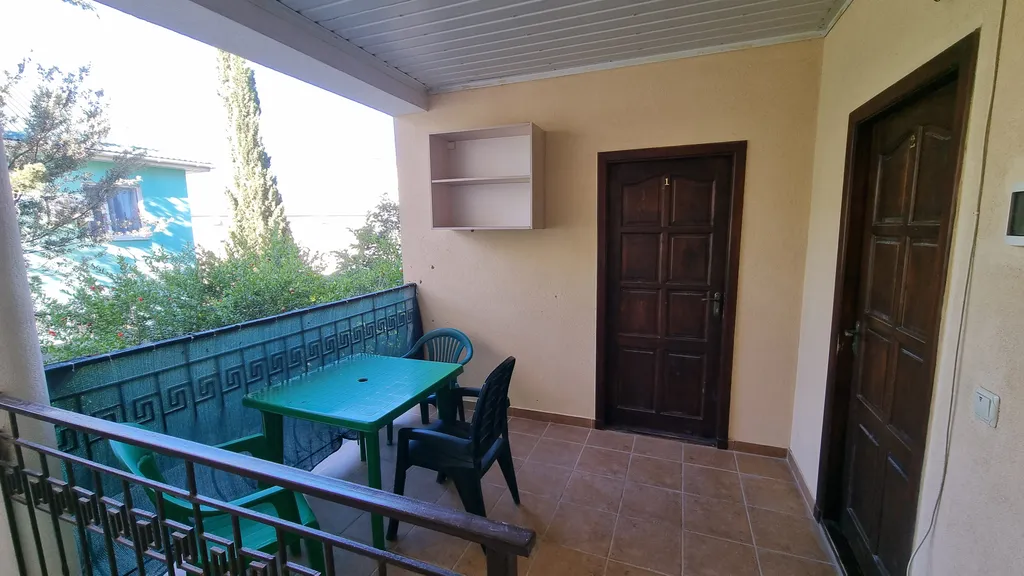 Номер 2 в пристройке с отдельным входом и верандой