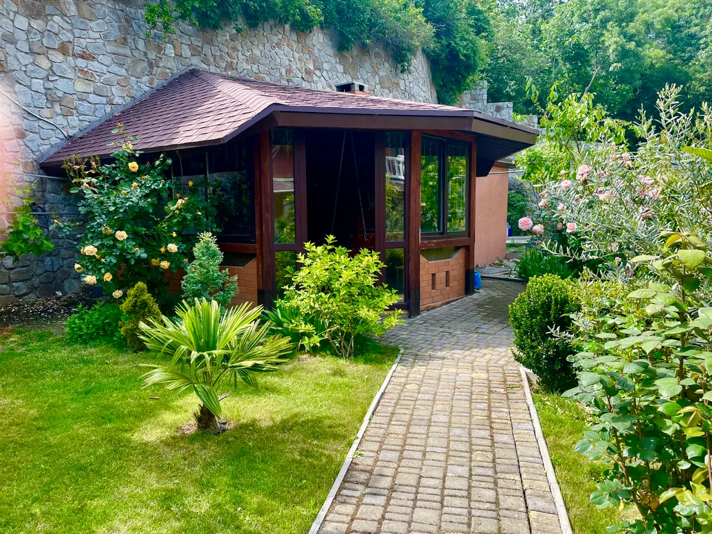 SPA-дом в Ялте. Бассейн круглый год, сауна, 10 соток рая+треккинг.