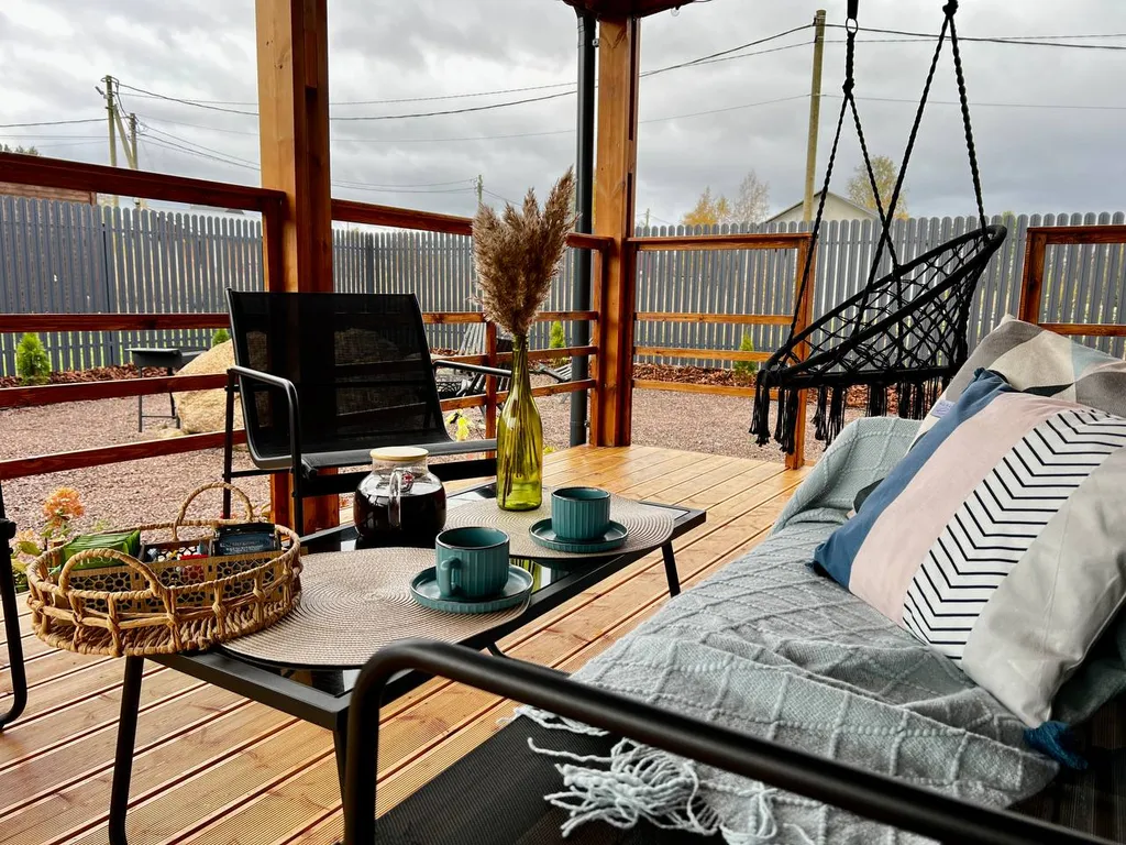 Уютный домик Karhumökki в окружении соснового леса и озер, у Игоры