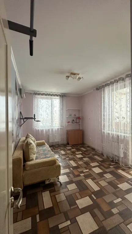 Двухкомнатная квартира возле Микрохирургии глаза на 8 человек